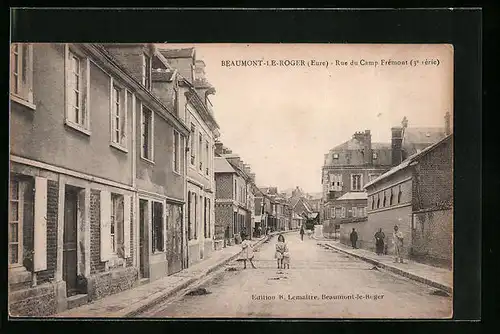 AK Beaumont-le-Roger, Rue du Camp Frémont