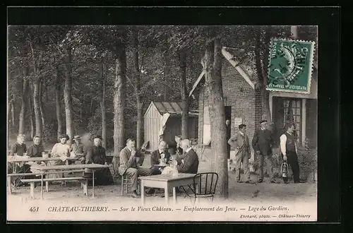 AK Chateau-Thierry, Sur le Vieux Chateau, Emplacement des Jeux