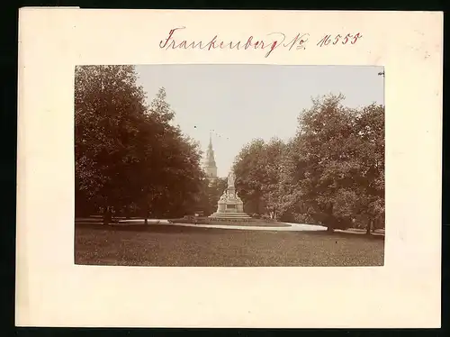 Fotografie Brück & Sohn Meissen, Ansicht Frankenberg, Denkmalim Friedenspark