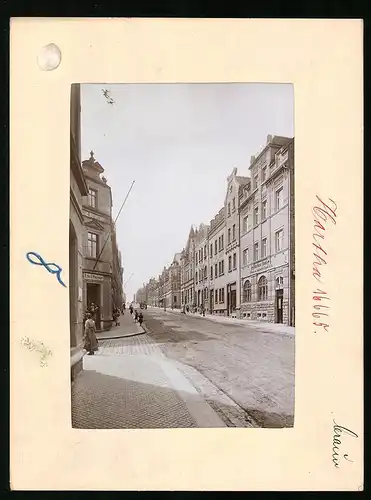 Fotografie Brück & Sohn Meissen, Ansicht Hartha i. Sa., Wilhelmstrasse mit Harthaer Bank