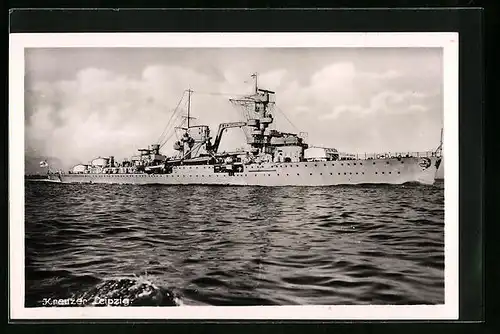 AK Kreuzer Leipzig der Kriegsmarine sticht in See