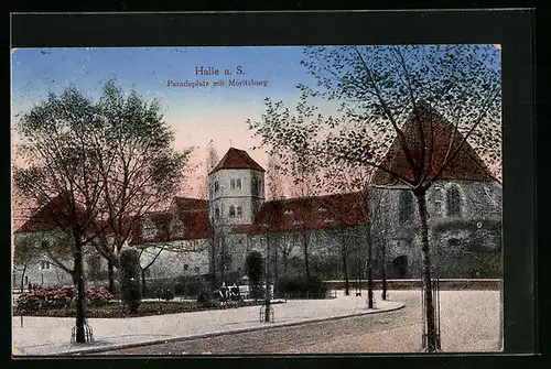 AK Halle a. S., Paradeplatz mit Moritzburg
