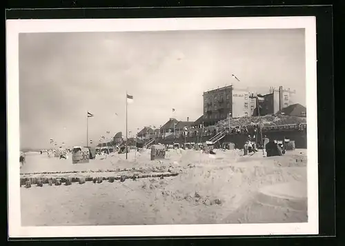 AK Westerland /Sylt, Badestrand mit Strandkörben