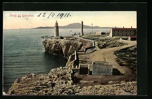 AK Gibraltar, Küstenpartie mit Leuchtturm