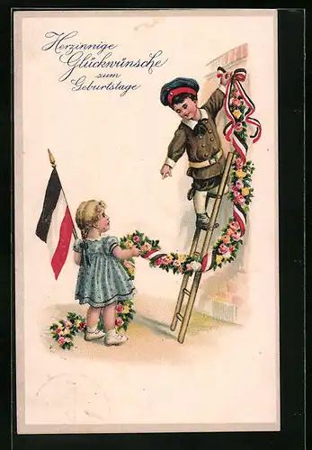 Künstler-AK Knabe mit Soldatenmütze hängt eine Blumengirlande auf