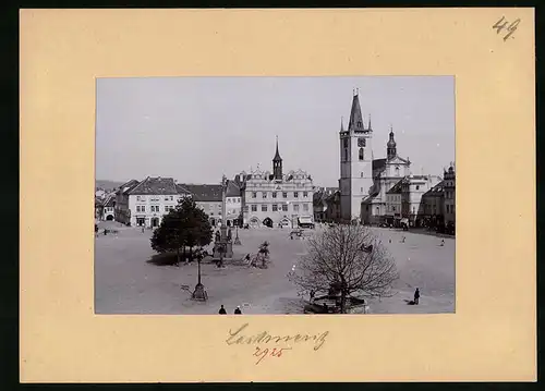 Fotografie Brück & Sohn Meissen, Ansicht Leitmeritz, Marktplatz mit Ladengeschäft Emanuel Deimel, Rathaus u.a.