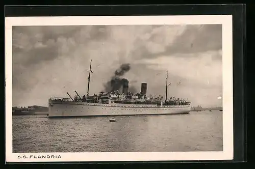 AK Niederländisches Passagierschiff SS Flandria bei der Hafenausfahrt