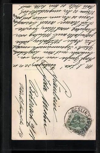 AK Dame mit neckischem Blick unter Hufeisen