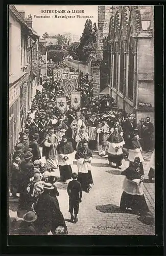 AK Notre-Dame-de-Liesse, Procession, Monseigneur Péchenard