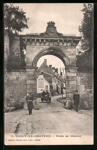 AK Coucy-le-Cheateau, Porte de Chauny