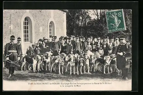 AK Beaumont-le-Roger, Equipage Rallve-Puisaye pendant la Messe de St-Hubert