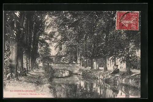 AK La Croix-St-Leufroy, Le Canal à l`Entrée du Pays