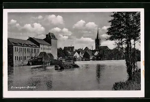 AK Erlangen-Bruck, Blick vom Wasser zur Kirche