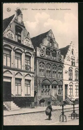AK Ypres, Marché au bétail, Maisons des Corporations