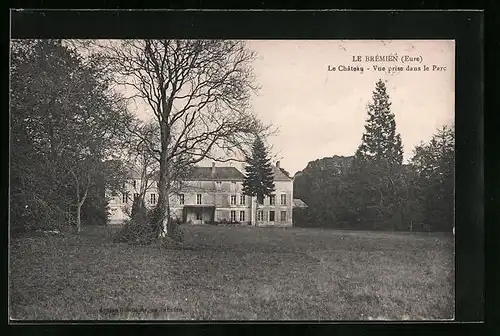 AK Le Brémien, Le Chateau - Vue prise dans le Parc