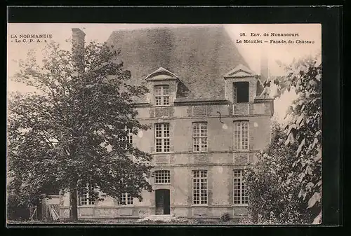 AK Le Ménillet, Facade du Chateau
