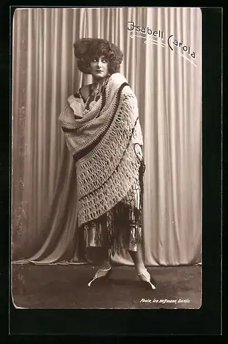 AK Tänzerin Isabell Carola mit langem Schal