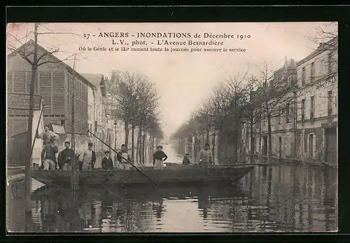 AK Angers, Inondations de Décembre 1910, L`Avenue Besnardière