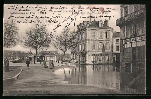 AK Angers, Place Molière et quai, Inondations de Février 1904