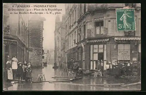 AK Angers, Inondations Place de la République