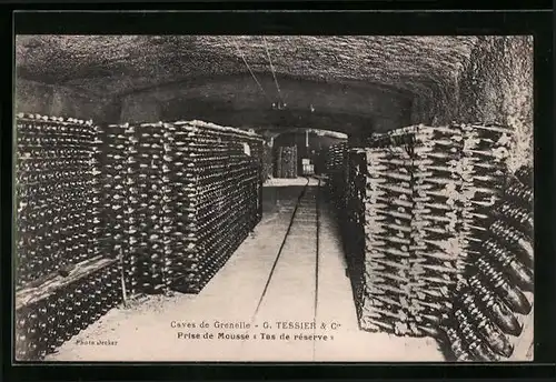 AK Saumur, Caves de Grenelle, Prise de Mousse Tas de réserve