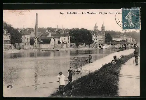 AK Melun, Les Moulins et l`Eglise Notre-Dame, Angelnde Männer