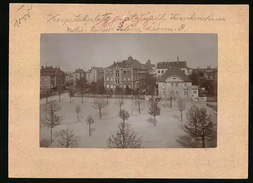 Fotografie Brück & Sohn Meissen, Ansicht Meissen i. Sa., Blick auf den Hospitalplatz mit Landkrankenhaus