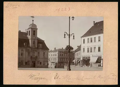 Fotografie Brück & Sohn Meissen, Ansicht Wurzen, Markt mit Rathaus und Geschäft Hermann Paester und Helene Heineck