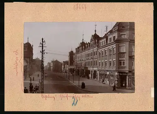 Fotografie Brück & Sohn Meissen, Ansicht Kötzschenbroda, Bahnhofstrasse mit Lössnitzer Kaufhaus, Geschäft Paul Pönitz