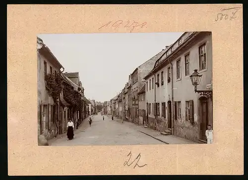 Fotografie Brück & Sohn Meissen, Ansicht Oschatz, Blick in die Breite Strasse mit Wohnhäusern