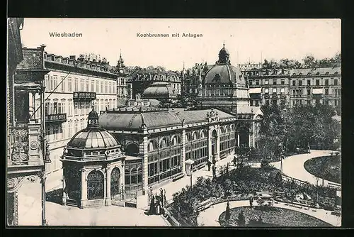 AK Wiesbaden, Kochbrunnen mit Anlagen