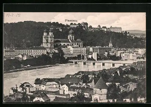 AK Passau, Ortspartie mit Brücke und Schloss
