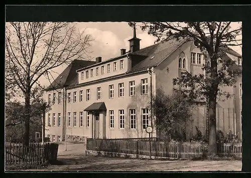 AK Niederbobritzsch b. Freiberg, Ortspartie vor der Schule