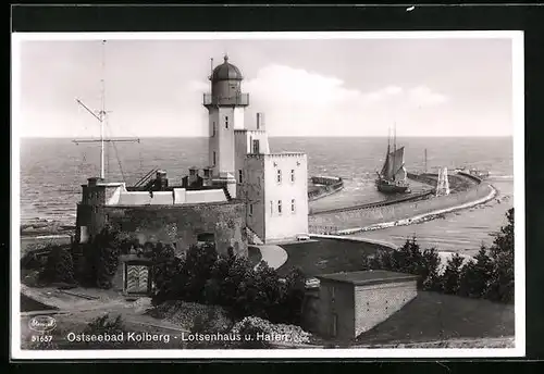 AK Kolberg, Lotsenhaus und Hafen