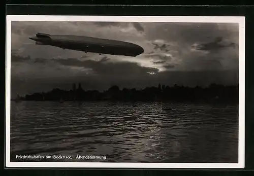 AK Friedrichshafen, Zeppelin in Abendstimmung