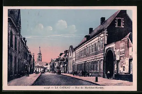 AK Le Cateau, Rue du Maréchal-Mortier
