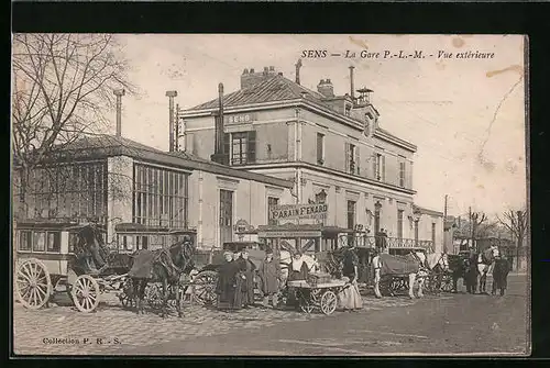 AK Sens, La Gare P.-L.-M., Vue extérieure, Bahnhof