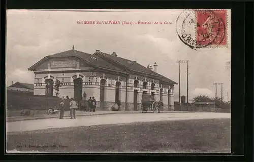 AK St-Pierre du-Vauvray, Extérieur de la Gare