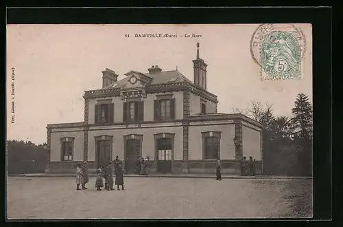 AK Damville, La Gare