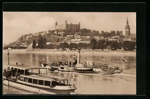 AK Bratislav, Burg mit Dampfern