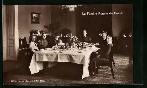 AK Königliche Familie von Griechenland an der Tafel
