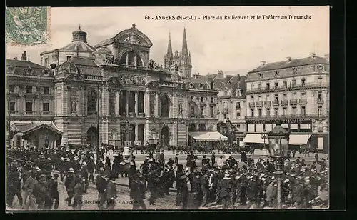 AK Angers, Place du Ralliement et le Theatre un Dimanche