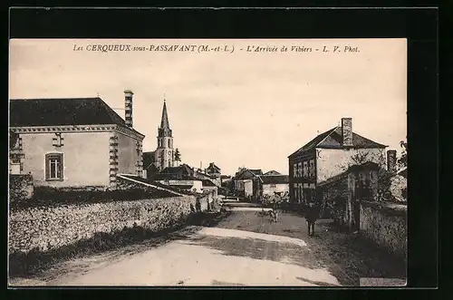 AK Les Cerqueux-sous-Passavant, L`Arrivée de Vihiers