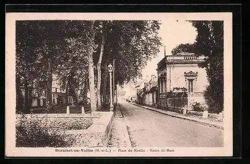 AK Beaufort-en-Vallée, Place du Moulin, Route de Mazé