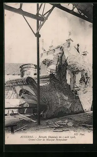 AK Auxerre, Retraite Illuminée du 2 aout 1908, Grand Char du Musique Pompadour