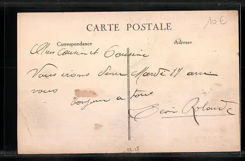 AK Fontenay-Trésigny, La Mairie et la Poste