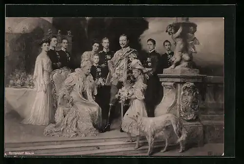 AK Mädchen mit Blumen vor Auguste Victoria und Wilhelm II. von Preussen