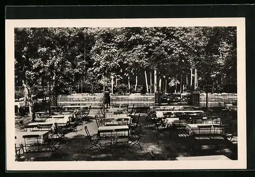 AK Treuen / Vogtl., Waldgaststätte mit Terrasse
