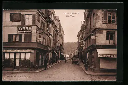 AK Pont-Audemer, Rue Thiers, Strassenpartie