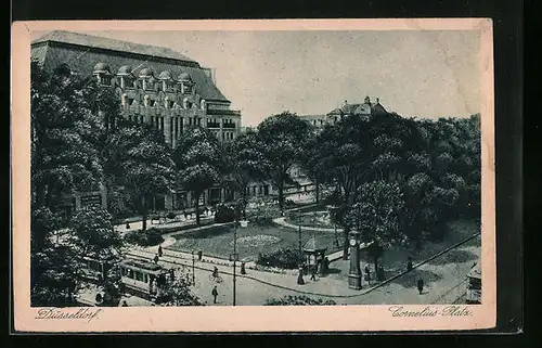 AK Düsseldorf, Strassenbahnen am Cornelius-Platz
